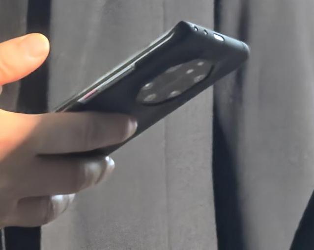 Huawei Mate 70 Pro будет оснащен пятью сенсорами камер на задней панели