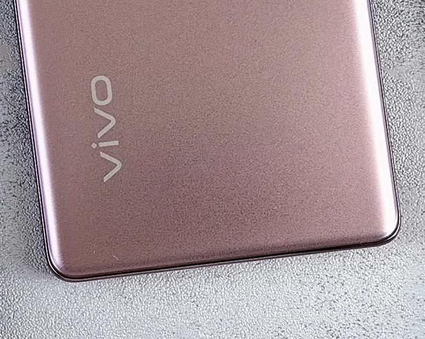 Digital Chat Station: анонс смартфона Vivo X200 Ultra состоится весной 2025 года