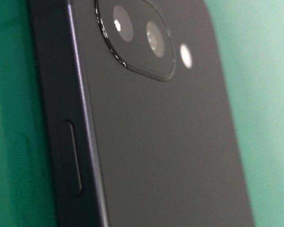 Google Pixel 9a впервые показали на фотографиях